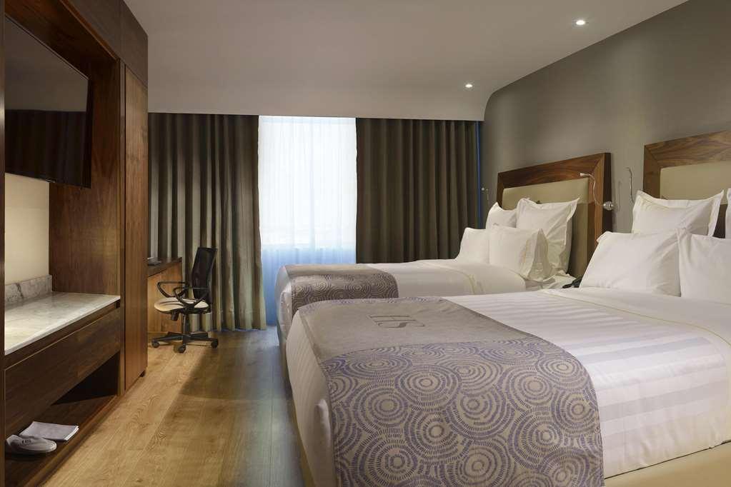 Hs Hotsson Hotel Silao Phòng bức ảnh