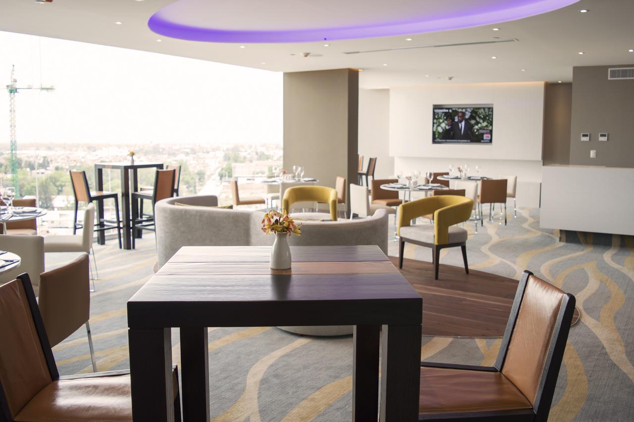 Hs Hotsson Hotel Silao Ngoại thất bức ảnh